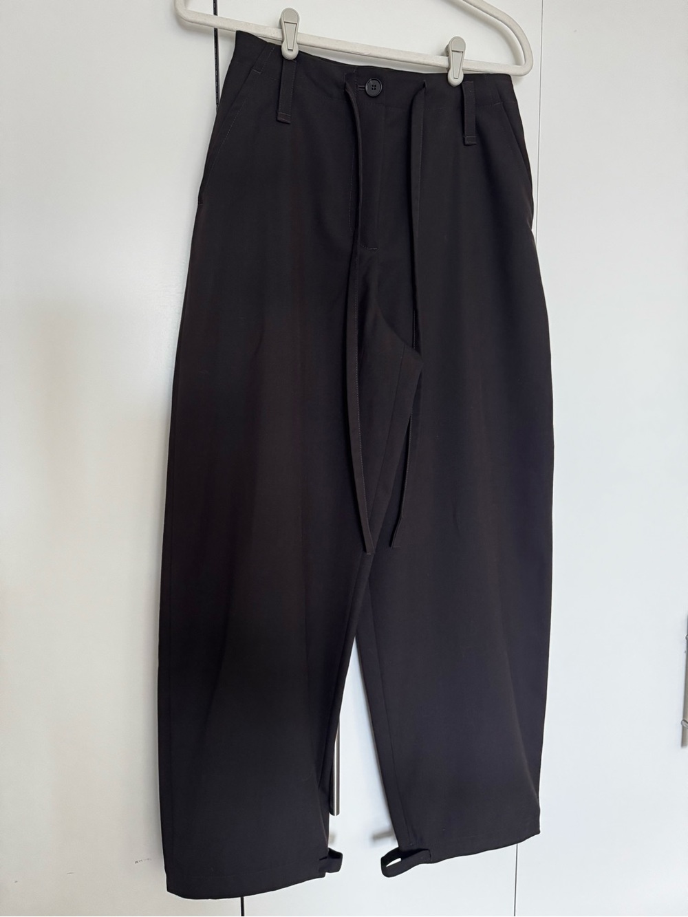 COS women’s drawstring barrel pant chocolate brown - Picture 7 of 8